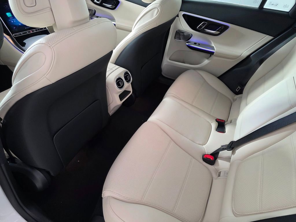 New 2026 Mercedes-Benz GLC 300 image 11