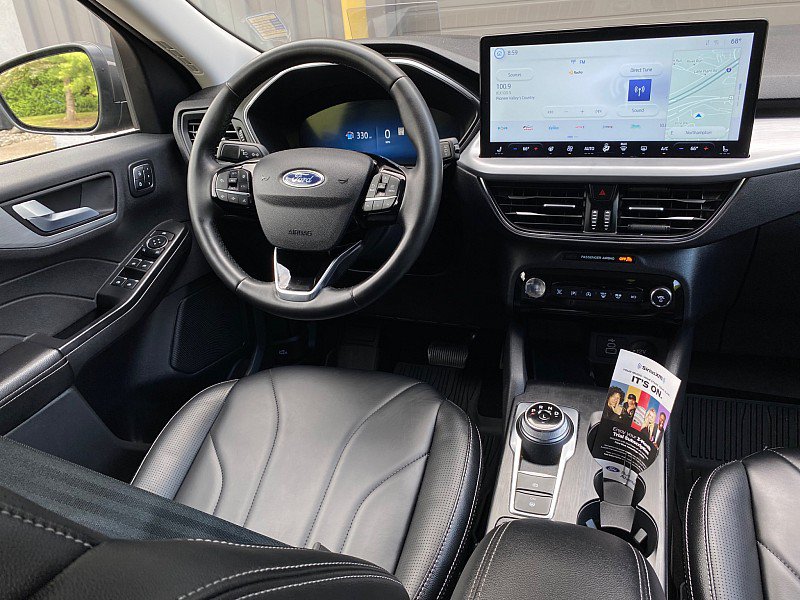 Certified 2025 Ford Escape Platinum w/ Premium Technology Package AWD/4WD image 20