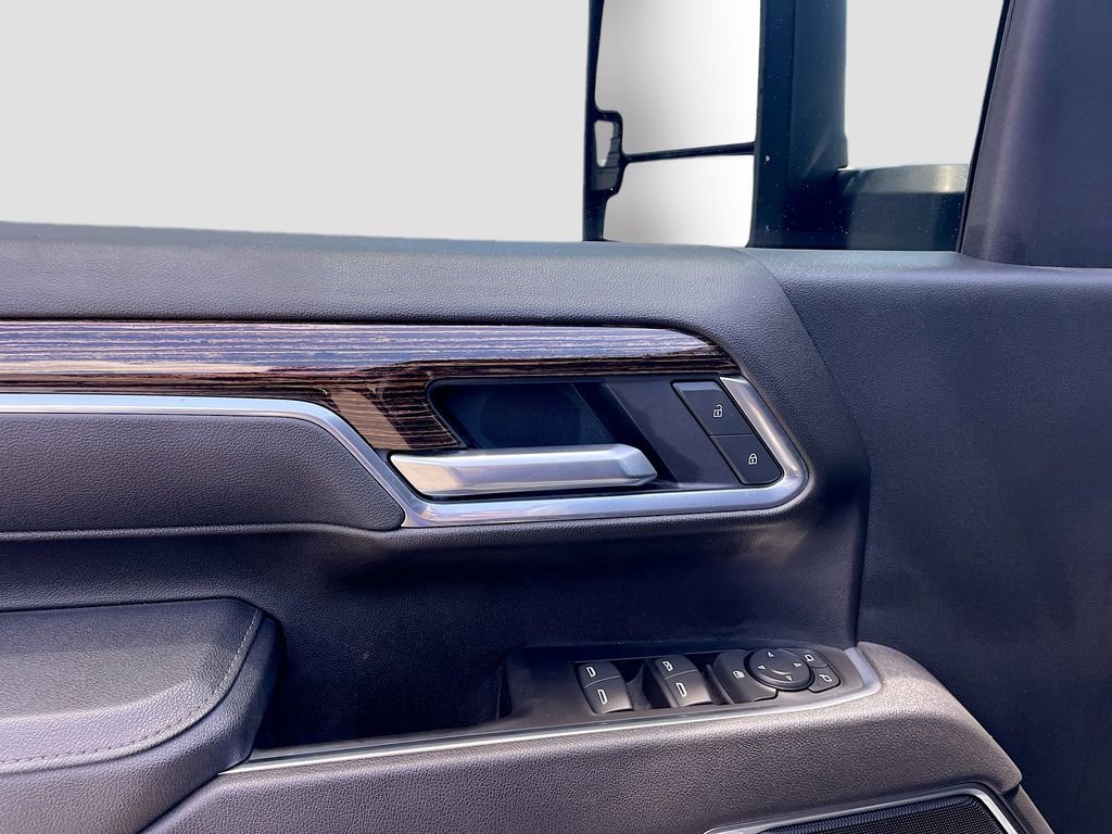 Used 2025 GMC Sierra 2500 SLE w/ SLE Value Package; image 10