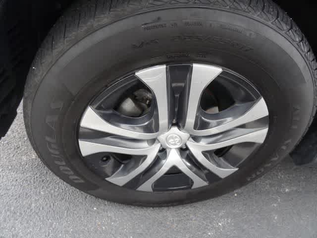 Used 2018 Toyota RAV4 LE w/ All Weather Liner Package AWD/4WD image 13