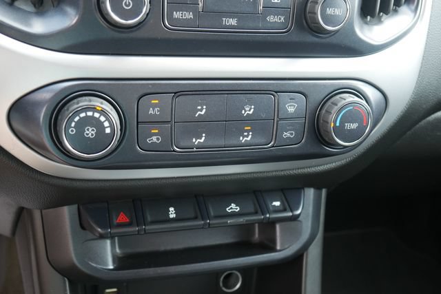 Used 2018 Chevrolet Colorado LT AWD/4WD image 20