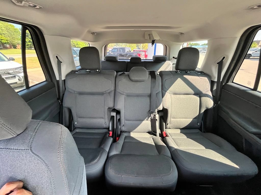 Used 2025 Ford Expedition Active RWD image 14