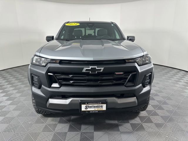 Used 2024 Chevrolet Colorado Trail Boss w/ Advanced Trailering Package image 8