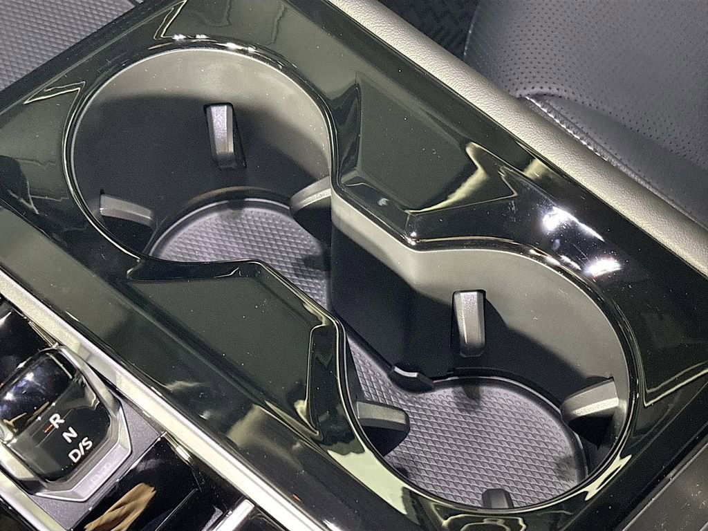 New 2025 Volkswagen Atlas SEL image 16