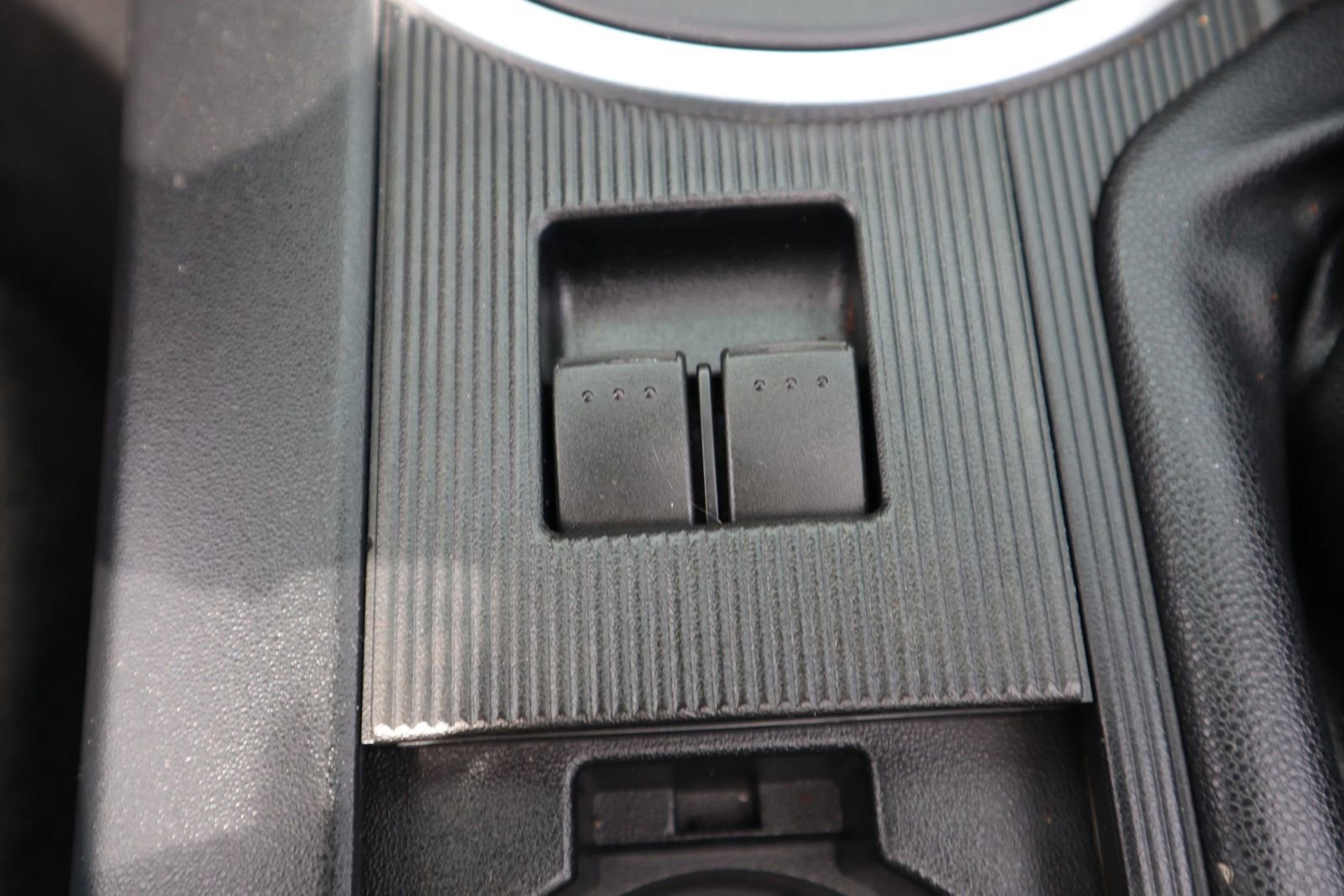 Used 2007 MAZDA MX-5 Miata Touring image 18