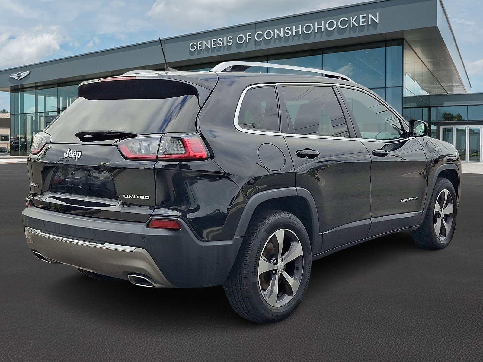 Used 2019 Jeep Cherokee Limited AWD/4WD image 6