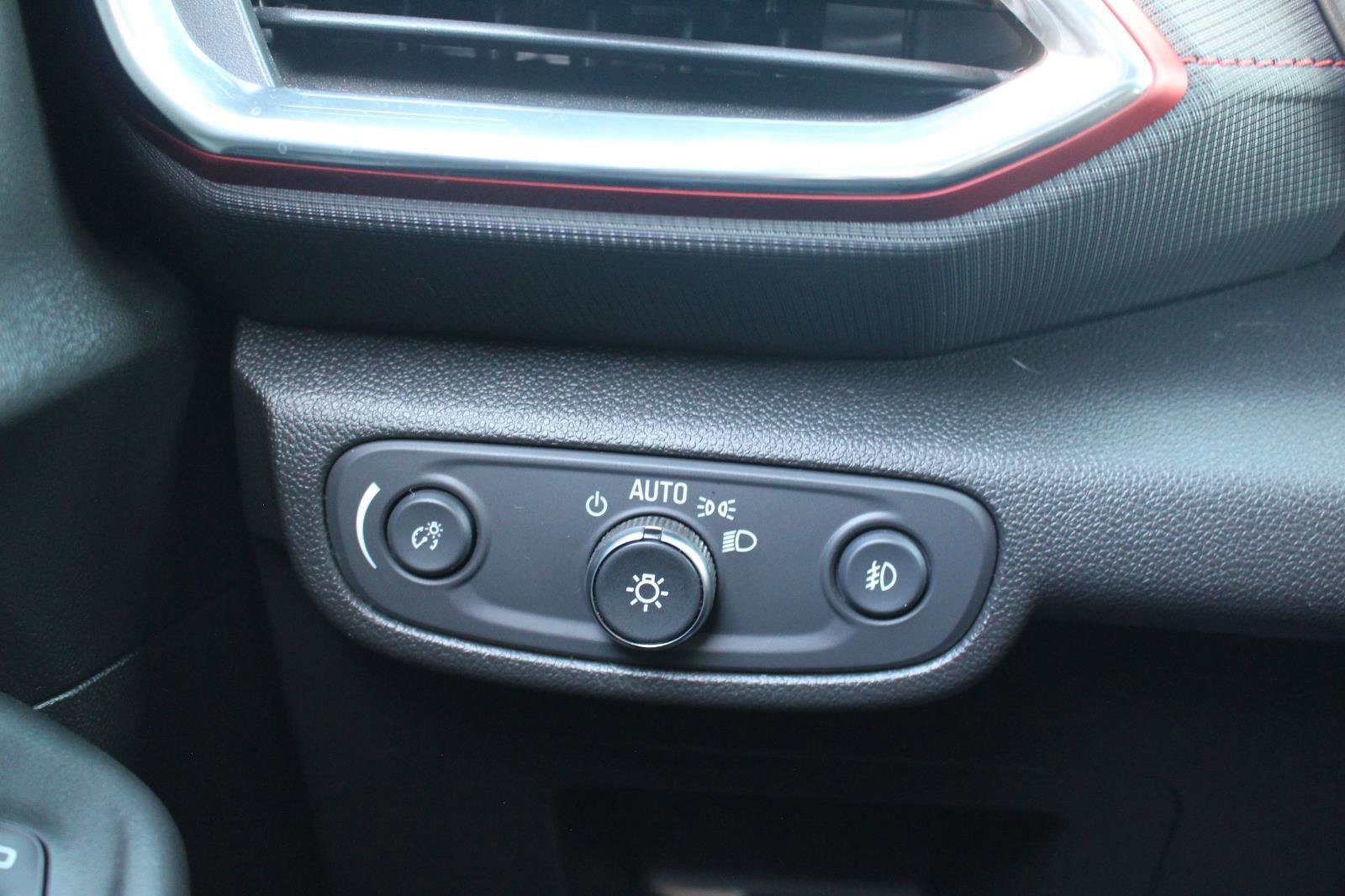 Used 2022 Chevrolet TrailBlazer RS image 25