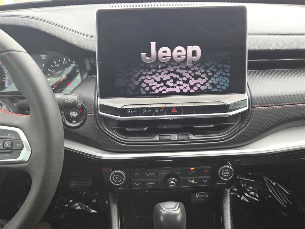 Used 2022 Jeep Compass Trailhawk image 25