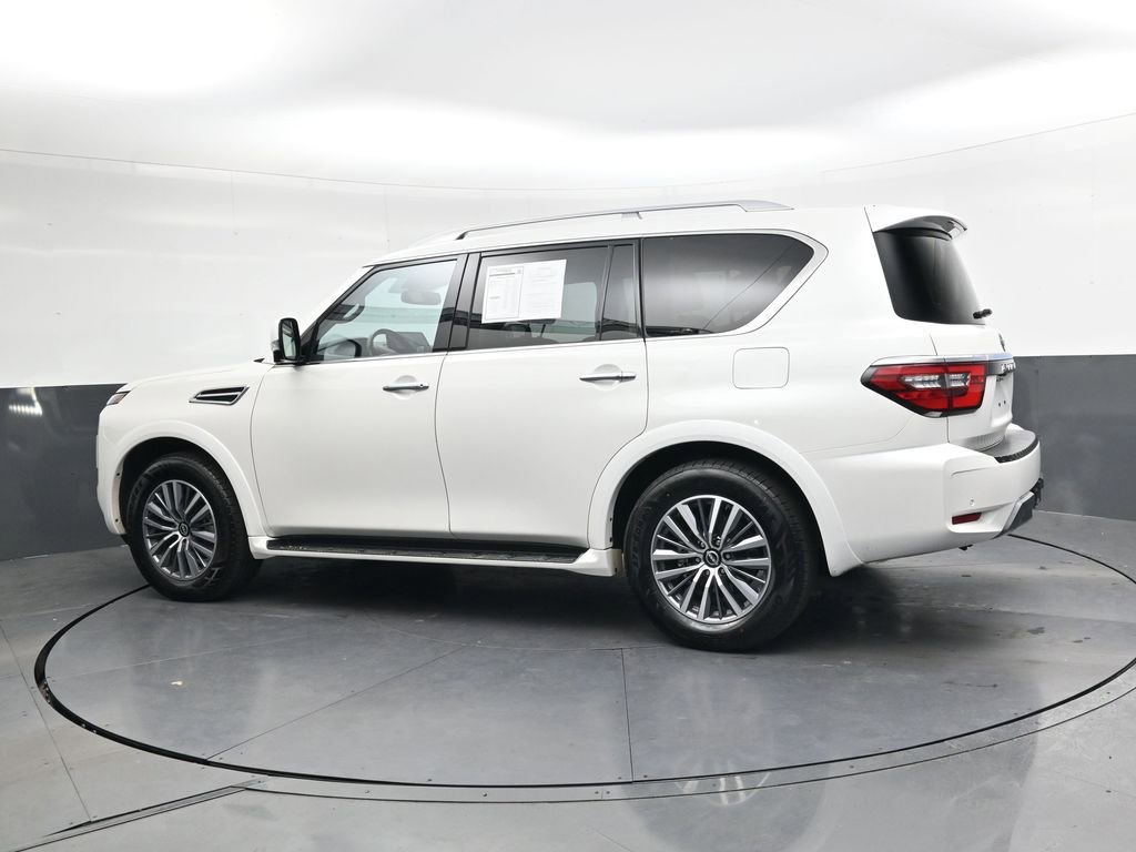 Used 2024 Nissan Armada SL w/ Captain's Chairs Package image 6