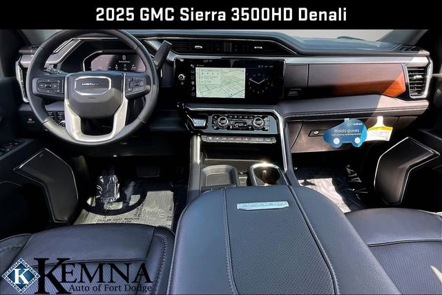 Used 2025 GMC Sierra 3500 Denali w/ Denali Reserve Package AWD/4WD image 10