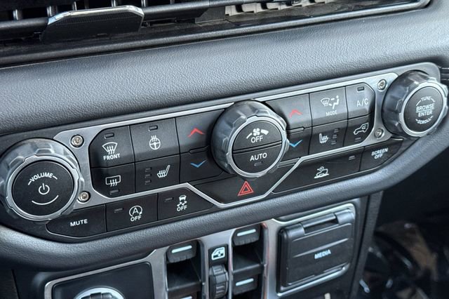 Used 2025 Jeep Gladiator Rubicon w/ Convenience Group image 31
