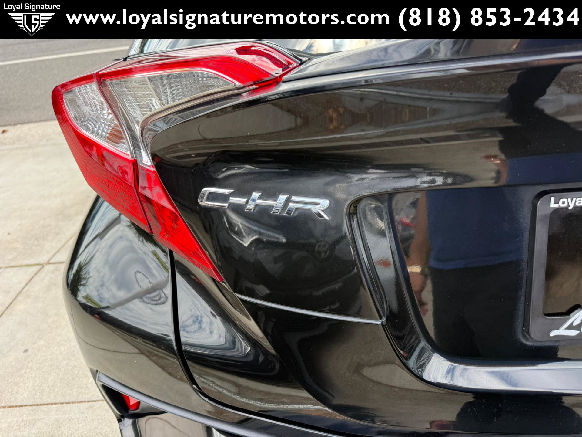 Used 2018 Toyota C-HR XLE FWD image 8