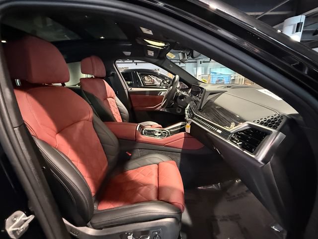 Used 2025 BMW X6 M60i AWD/4WD image 23