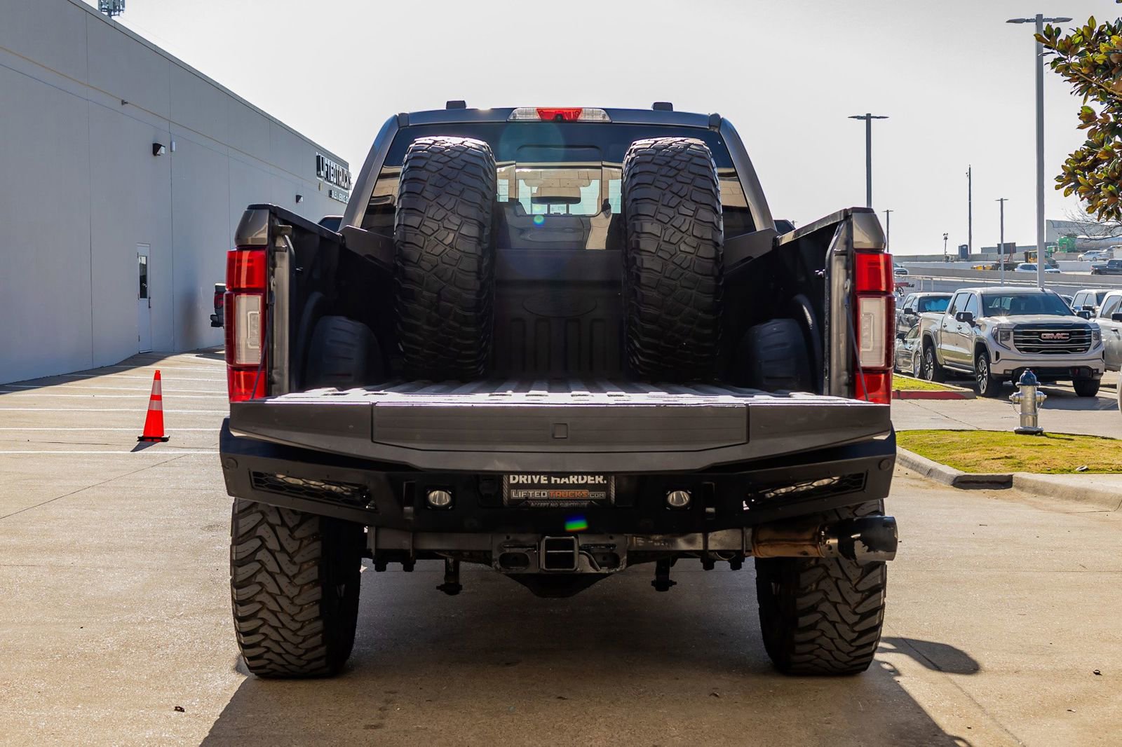Used 2022 Ford F250 Lariat w/ Lariat Ultimate Package AWD/4WD image 8