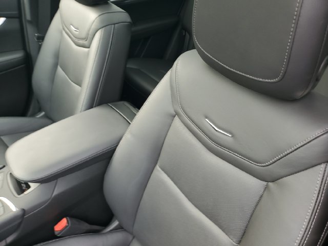 Certified 2025 Cadillac XT5 Premium Luxury AWD/4WD image 27