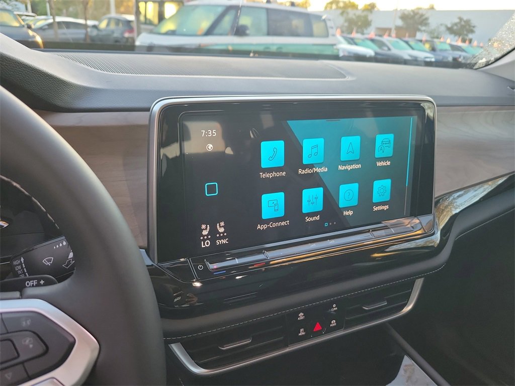 New 2026 Volkswagen Atlas SE image 8