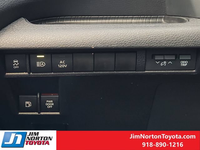 Used 2025 Toyota Sienna XLE Woodland Edition AWD/4WD image 23