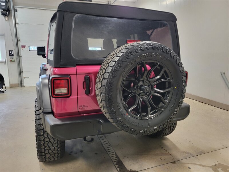 Used 2024 Jeep Wrangler Unlimited Sport AWD/4WD image 8