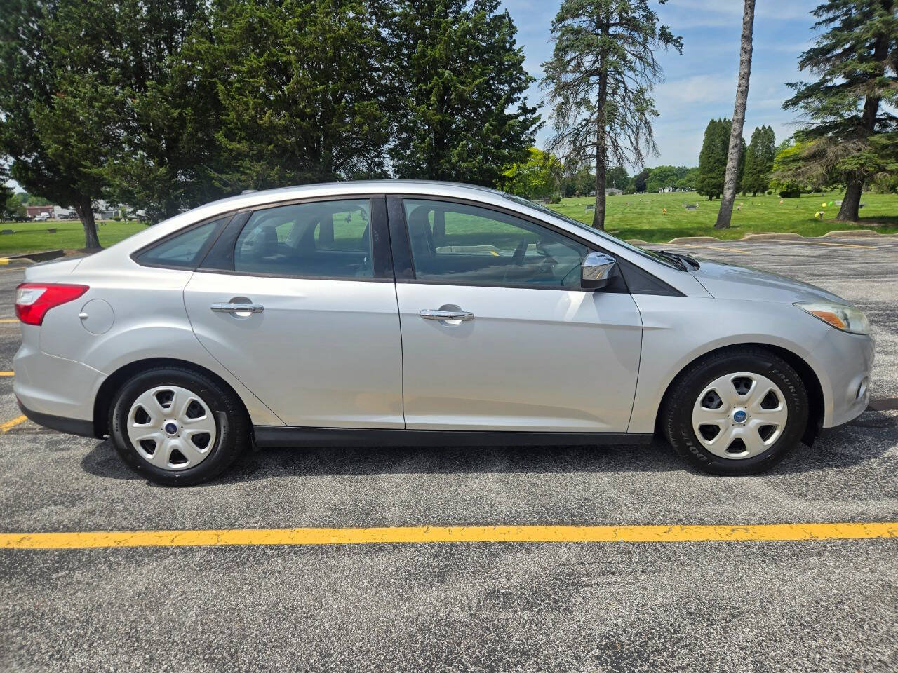 Used 2012 Ford Focus S FWD image 12
