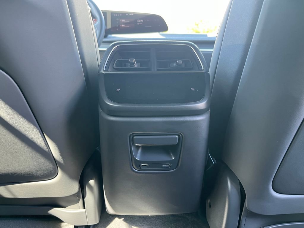 Used 2024 Lucid Air Touring AWD/4WD image 28