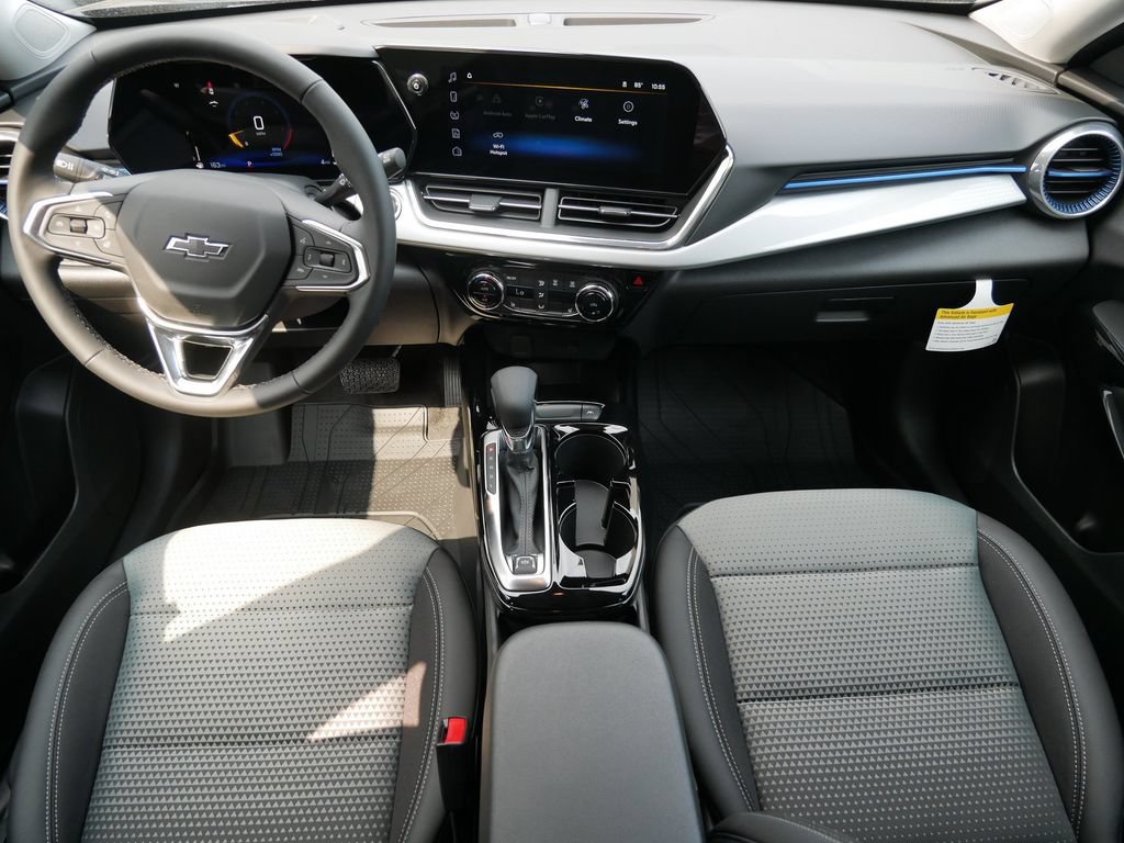 New 2026 Chevrolet Trax LT w/ Driver Confidence Package FWD image 18