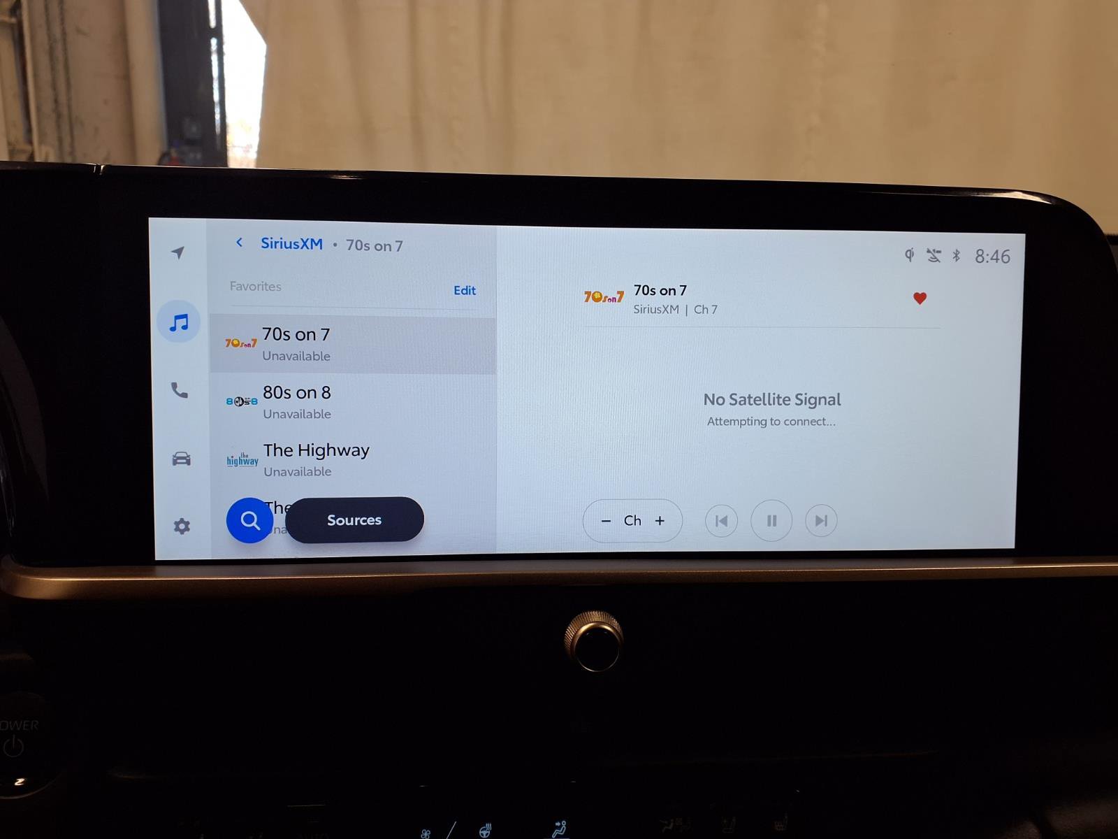 Used 2025 Toyota Crown Signia w/ Advanced Technology Package image 13