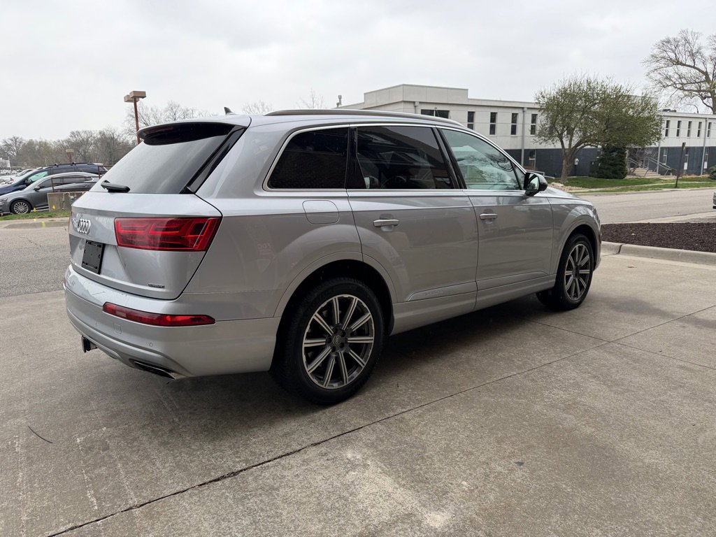 Used 2019 Audi Q7 3.0T Premium w/ Convenience Package AWD/4WD image 6