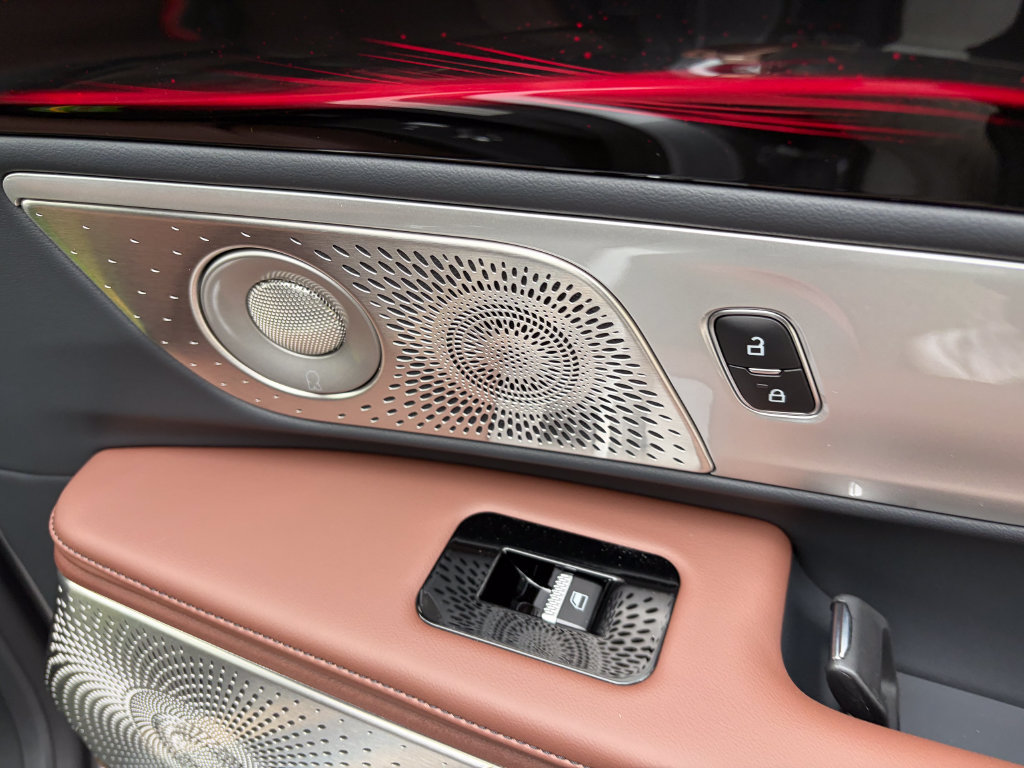 New 2026 Lincoln Nautilus Reserve AWD/4WD image 37