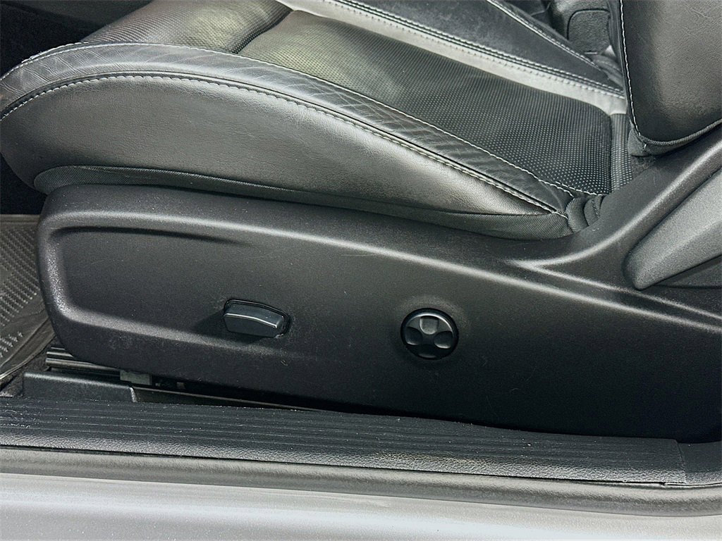 Used 2018 Dodge Challenger SXT Plus image 22