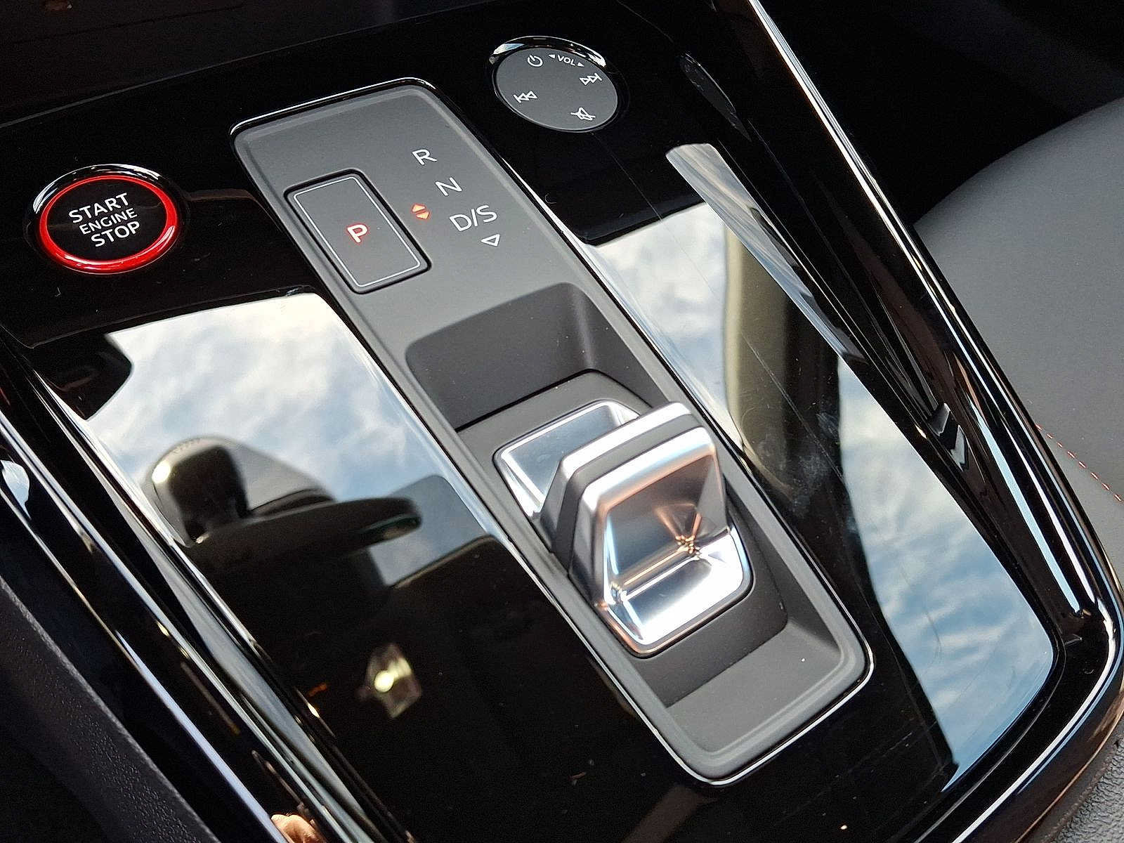 Certified 2024 Audi RS 3 AWD/4WD image 18