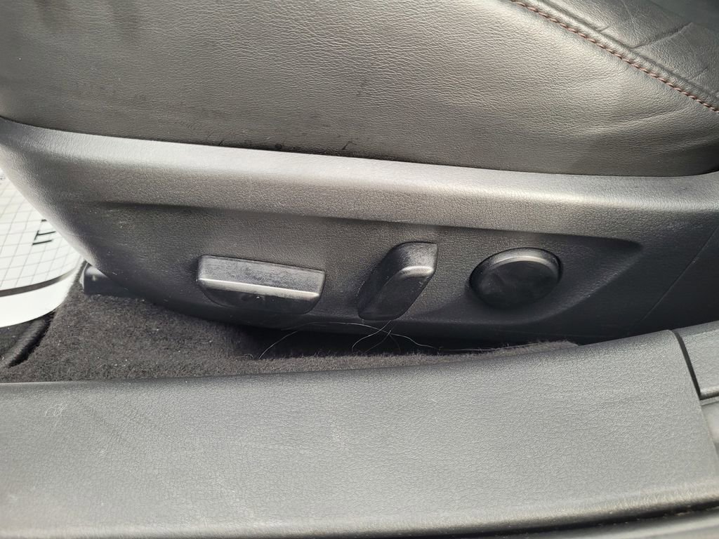 Used 2023 MAZDA MAZDA3 s image 12