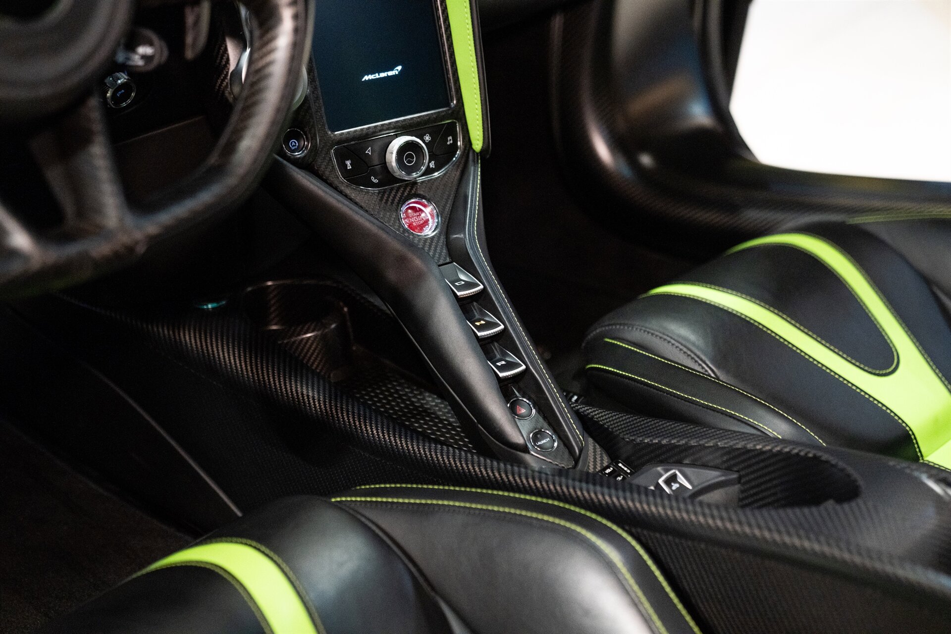 Used 2022 McLaren 765LT RWD image 23
