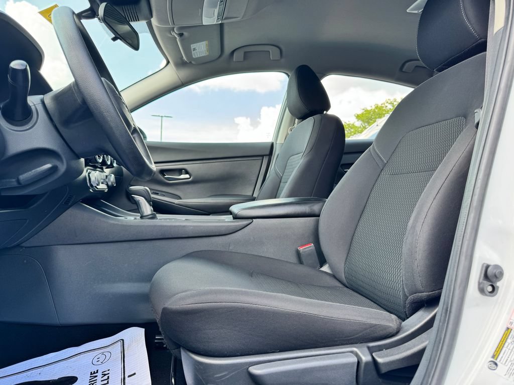Used 2023 Nissan Sentra S FWD image 16