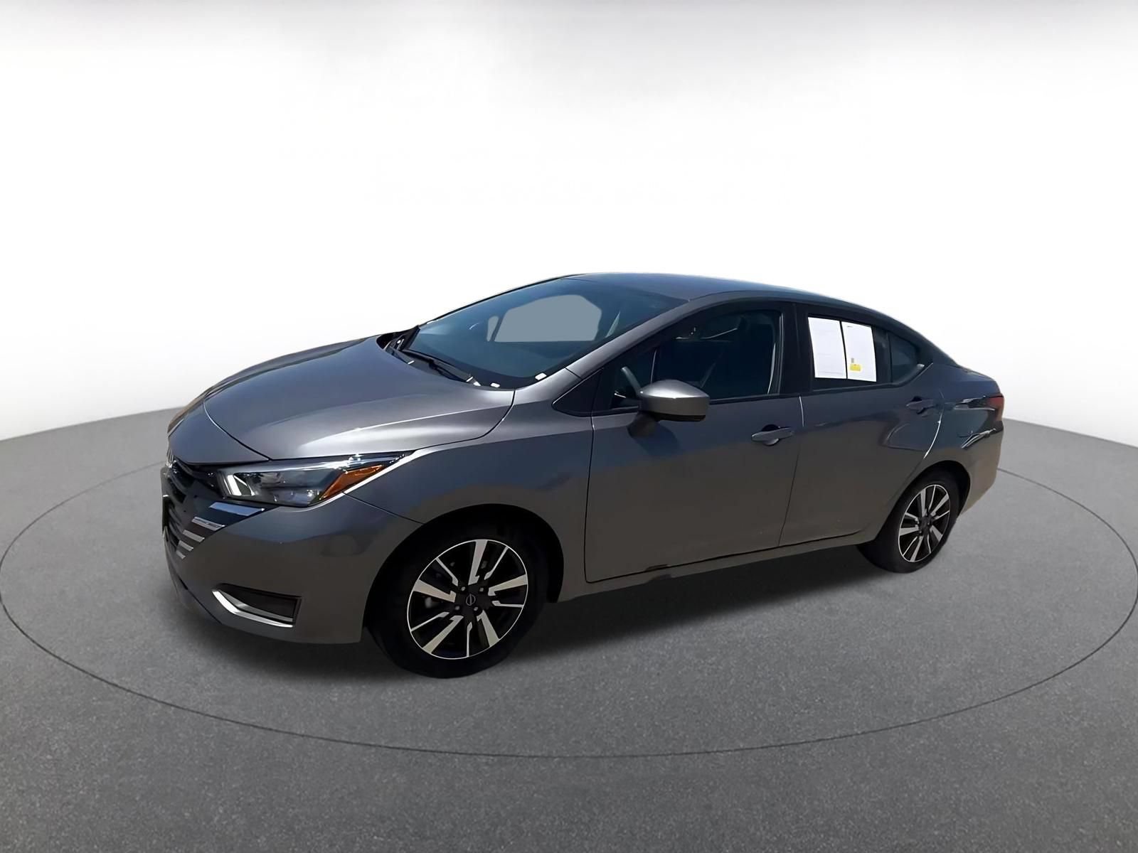 Used 2025 Nissan Versa SV FWD image 8