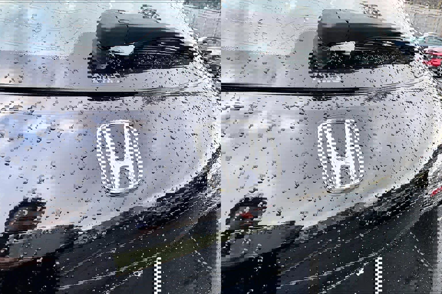 Used 2025 Honda HR-V LX image 29