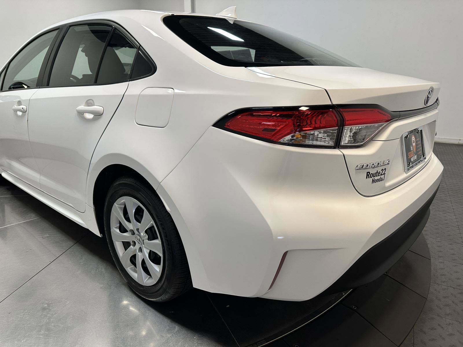 Used 2025 Toyota Corolla LE FWD image 10