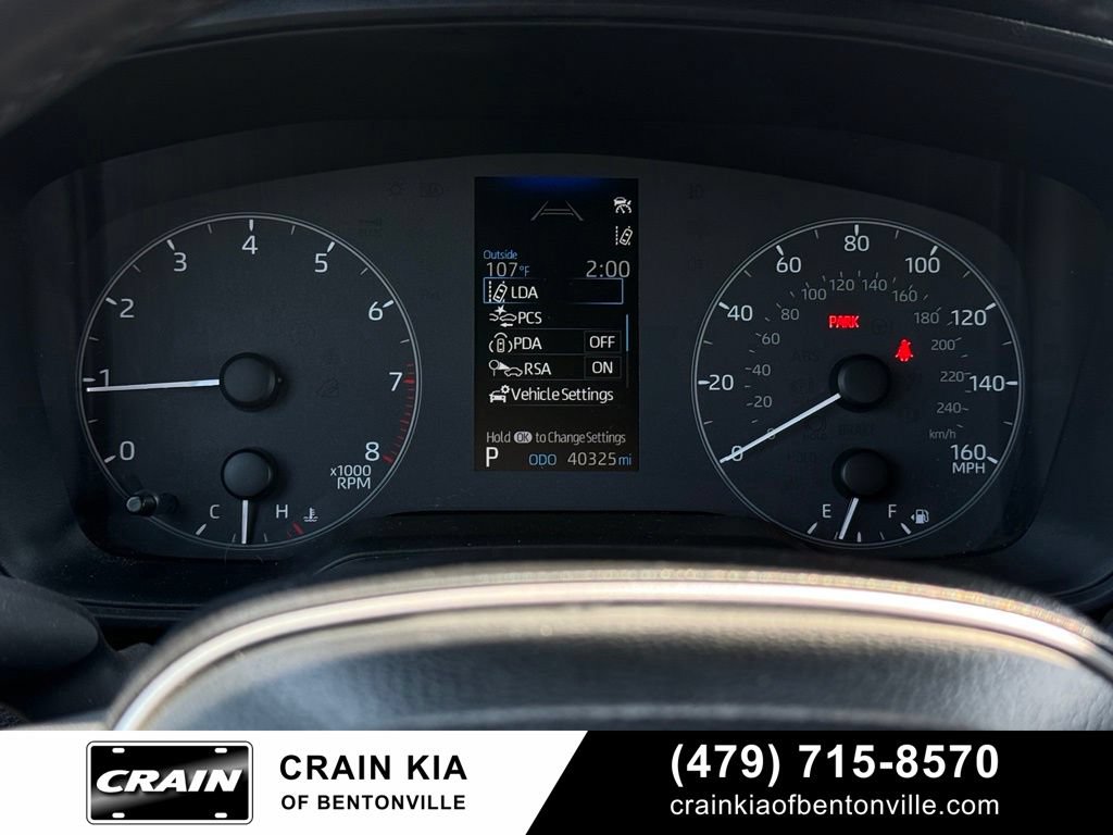 Used 2025 Toyota Corolla SE FWD image 13
