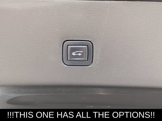 Used 2022 Chevrolet Traverse RS AWD/4WD image 26