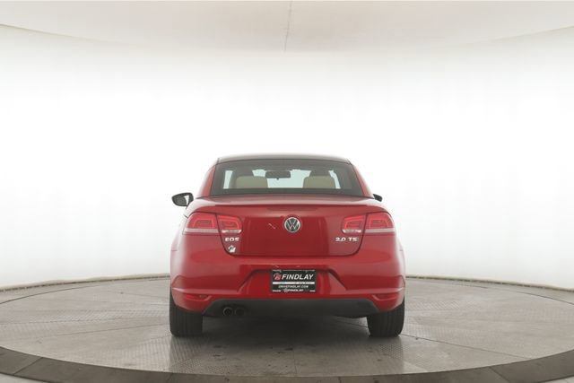 Used 2014 Volkswagen Eos w/ Sport Package image 11