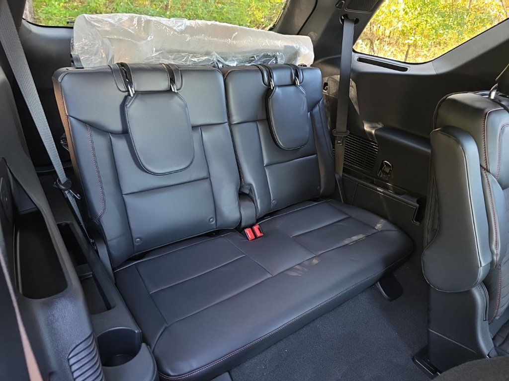 New 2027 Ford Explorer ST-Line w/ ST-Line Street Pack AWD/4WD image 30