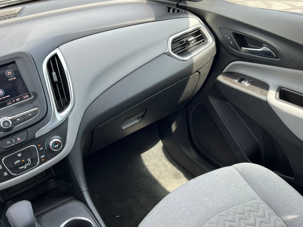 Used 2022 Chevrolet Equinox LS w/ LS Convenience Package AWD/4WD image 29