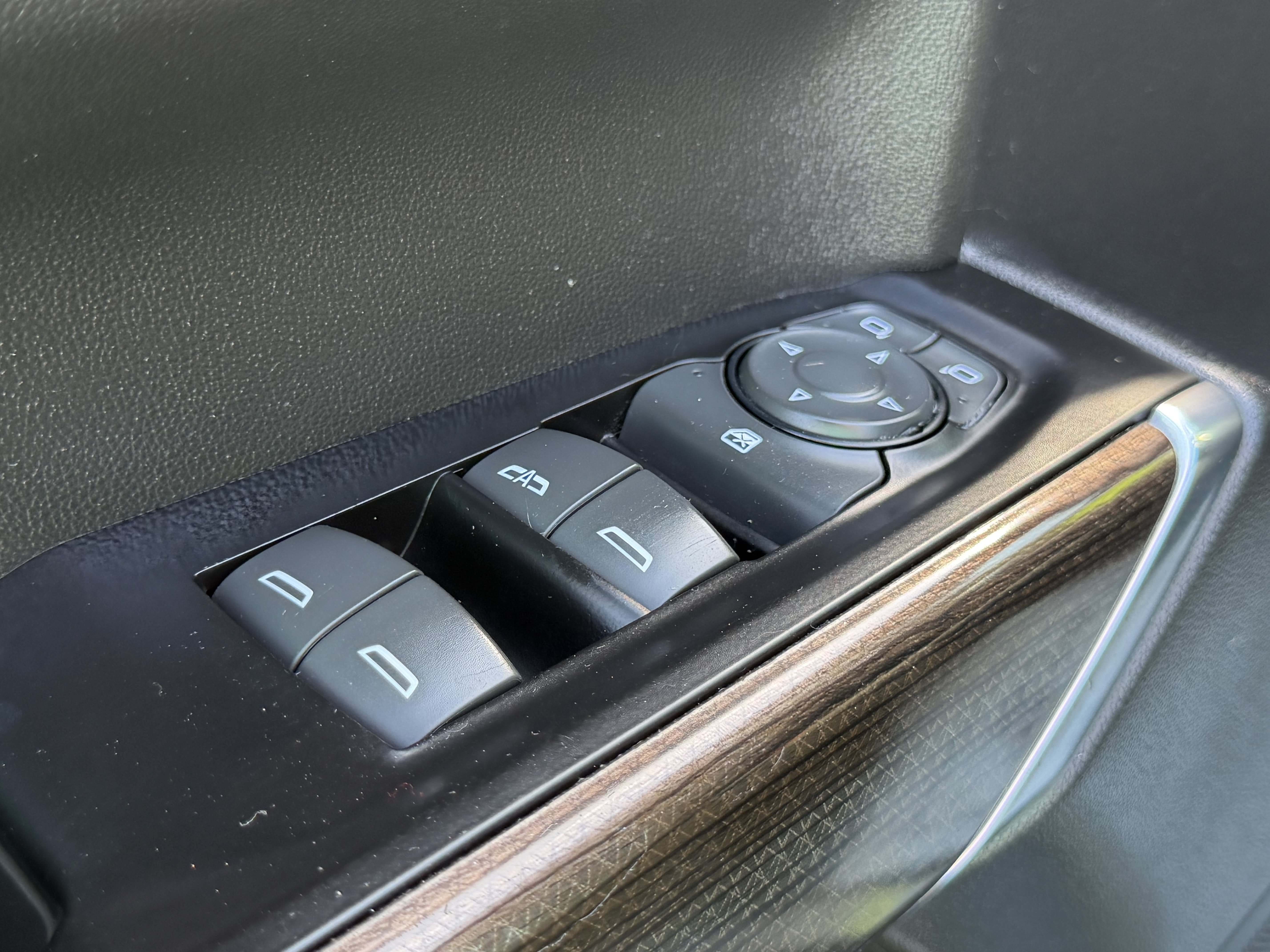 Used 2019 Chevrolet Silverado 1500 LT w/ All-Star Edition RWD image 15
