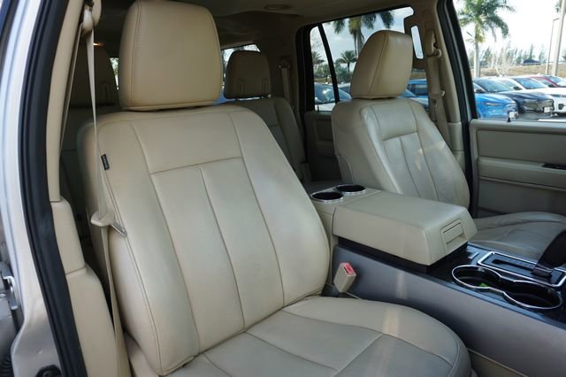 Certified 2017 Ford Expedition EL Limited w/ Equipment Group 301A AWD/4WD image 2