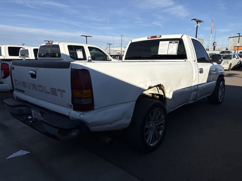 Used 2001 Chevrolet Silverado 1500 2WD Regular Cab image 3