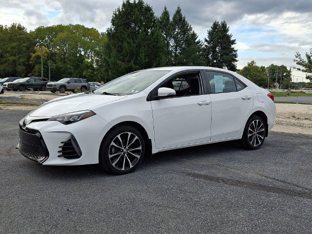 Used 2019 Toyota Corolla SE FWD image 4