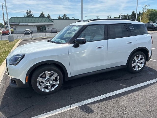 Used 2025 MINI Cooper Countryman S w/ Comfort Package Max AWD/4WD image 16