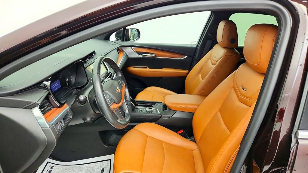 Used 2020 Cadillac XT5 Premium Luxury AWD/4WD image 17