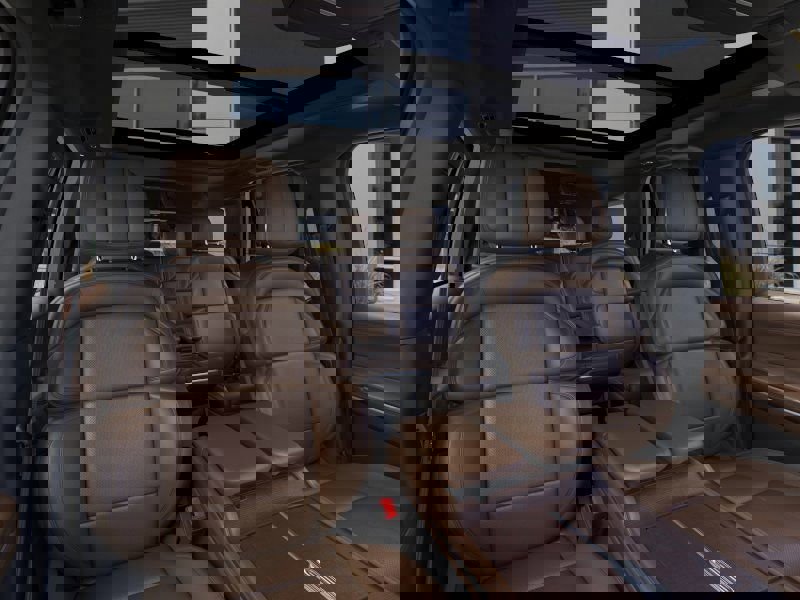 New 2025 Lincoln Navigator Reserve image 33