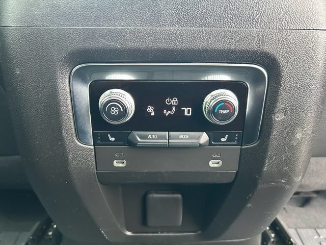 Used 2023 GMC Yukon XL Denali AWD/4WD image 44