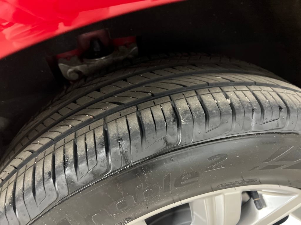 Used 2024 Ford Edge Titanium image 10